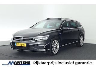 Volkswagen Passat Variant 1.4 TSI PHEV 218pk GTE Business Trekhaak Camera Panoramadak Leder Stoelverwarming Keyless Virtual Cockpit Navigatie
