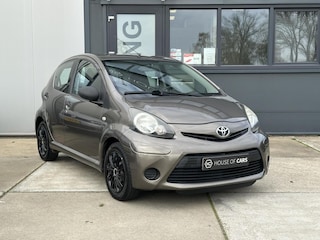 Toyota Aygo 1.0 12V Access 5-Deurs Airco Bluetooth Trekhaak