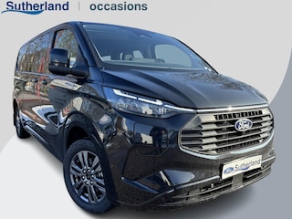 Ford Transit Custom 340 2.5 PHEV L2H1 Limited SCI | 233pk | Kombi | Incl. BTW/BPM | Dubbele zijschuifdeur | Privacy Glass | Inklapbare trekhaak | 17 inch lichtmetalen velgen | Driver Assistance Pack Premium | Verwarmbaar stuurwiel