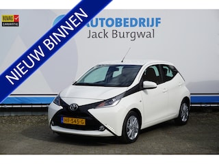 Toyota Aygo 1.0 VVT-i x-cite Camera | Navi | Airco *All in prijs*