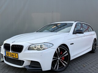 BMW 5-serie Touring 535xd High Executive M-SPORT AUTOMAAT | BI-XENON | ADAPTIVE CRUISE | STOELVERW. | COMFORTSTOEL | NAVI | CLIMA | CAMERA | PDC | LMV