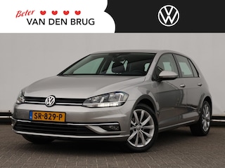 Volkswagen Golf 1.0 TSI Highline | Trekhaak | Navigatie | Camera | Adaptive Cruise | Digital Cockpit | Apple Carplay/Android Auto | DAB | Clima |