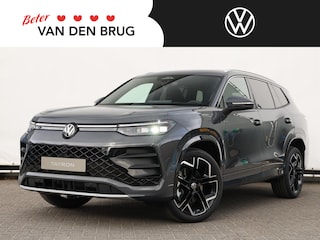 Volkswagen Tayron R-Line Edition 1.5 eHybrid 204 PK | Navigatie | Camera | LED Matrix | Trekhaak | Panoramadak |