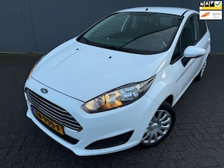 Ford Fiesta 1.0 Style*AIRC* APK*NAP*NAVI*ELKT-RAAM*C-D AFSTAND