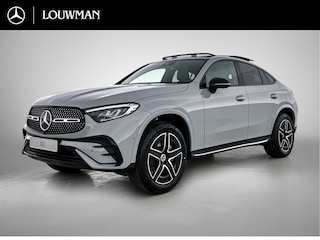 Mercedes-Benz GLC 300e 4MATIC Business Solution AMG | Advanced plus | Nightpakket | Treeplanken in aluminiumlook | Trekhaak | Panoramaschuifdak | DISTRONIC | AMG spoiler | Smartphone-integratie |