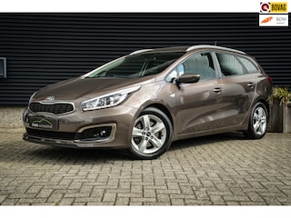 Kia Ceed Cee'd Sportswagon 1.6 GDI ComfortPlusLine Navigator | Airco | Cruise control | Camera | Navi | Lichtsensor | Metalic |