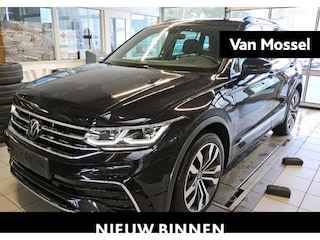 Volkswagen Tiguan 1.4 TSI eHybrid R-Line Business+ 245 PK| Dealeronderhouden | Trekhaak | Navigatie | Stoelverwarming | Stuurwielverwarming | 360 Camera | Head-Updisplay