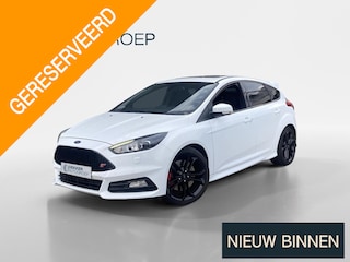 Ford Focus 2.0 Ecoboost 250 pk ST Lederen bekleding - Elektrisch schuif/kanteldak - ST Pack