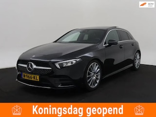Mercedes-Benz A-klasse 200 Business Solution AMG Aut. | Panoramadak | Sfeerverlichting | Widescreen | Led Verlichting |