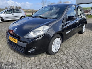 Renault Clio 1.5 dCi Parisienne goede auto ziet er goed uit