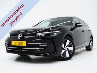 Volkswagen Passat Variant 1.5 eHybrid 204PK | Leder/Alcantara | Massage | Trekhaak | HUD | Camera | Adaptive Cruise | Sfeerlicht | Carplay