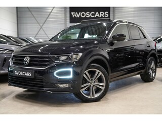 Volkswagen T-Roc 1.5 TSI 3x R-Line * Pano - Virtual - Keyless - Trekhaak - Camera - App - ACC - LED *