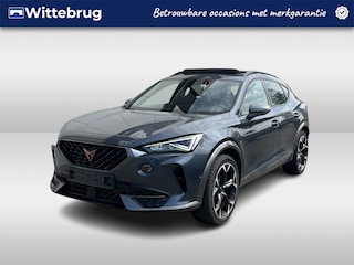 Cupra Formentor 1.4 e-Hybrid Performance / AUTOMAAT/ PANO/ PARK.SENSOR.V+A/ CAMERA/ STUUR+STOELVERWARM./ ACC/ DODEHOEK/ MEMORYSEAT/ FULL LINK/ ELEK.ACHTERKLEP/ KEYLESS/ CLIMA/ NAVI/ DAB/ LED/ 19'' LMV