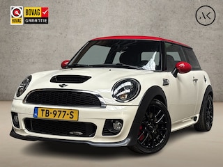 Mini Mini/Clubman/Cabrio 1.6 Chili 211Pk (NAVIGATIE, XENON, LM VELGEN, SPORTSTOELEN, SPOILER, NIEUWE APK, NIEUWSTAAT)