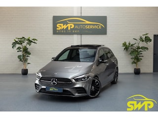 Mercedes-Benz B-klasse 180 AMG Line | Pano | Multispaak 19 inch | Volledig leer | Stoelverwarming | Navi | Camera | Elektr klep