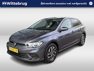 Volkswagen Polo 1.0 TSI 95pk Life / Navigatie / Airco / Parkeersensoren V+A / Getint Glas / 15'' LMV