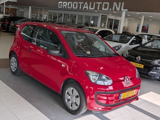 Volkswagen Up 1.0 high up! Airco, Stuurbekrachtiging