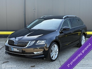 Skoda Octavia Combi 1.8 TSI Style PANORAMADAK | AUTOMAAT |