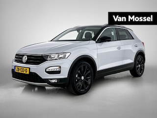 Volkswagen T-Roc 1.5 TSI Style | Navigatie | trekhaak | Stoelverwarming | Airco | Cruise control Apple carplay |