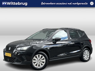 Seat Arona 1.0 TSI Style Business Intense / Digitaal dashboard / Navigatie / App connect / Climate controle / Parkeersensoren achter /