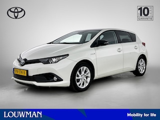 Toyota Auris 1.8 Hybrid Black Edition | Trekhaak | NL auto | Achteruitrijcamera | Onderweg-naar-dealer