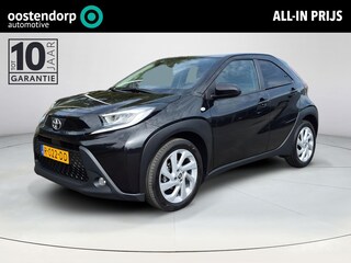 Toyota Aygo 1.0 VVT-i MT first | Apple CarPlay/Android auto | Achteruitrijcamera | Climate control