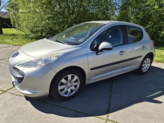 Peugeot 207 1.4 VTI SUBLIME climate control, trekhaak