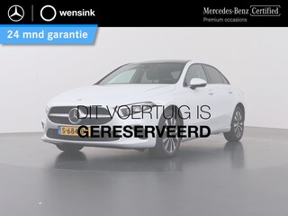 Mercedes-Benz A-klasse 250 e Business Line | Rijdt tot 70km volledig elektrisch | Panoramadak | Rijassistentiepakket Plus | Stoelverwarming | Distronic | Achteruitrijcamera |