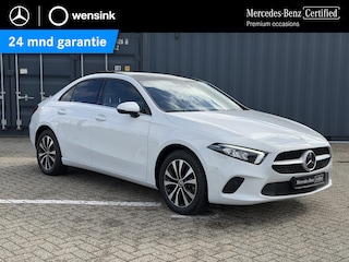 Mercedes-Benz A-klasse 250 e Business Line | Rijdt tot 70km volledig elektrisch | Panoramadak | Rijassistentiepakket Plus | Stoelverwarming | Distronic | Achteruitrijcamera |
