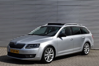 Skoda Octavia COMBI 1.4 TSI AUT7 ELEGANCE BNS LINE / P.DAK / STOEL VERW./ CANTON AUDIO