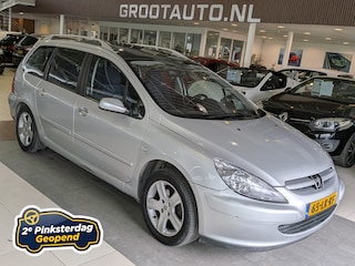Peugeot 307 SW 2.0 16V Automaat Airco, Cruise Control, Trekhaak, Stuurbekrachtiging
