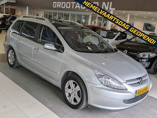 Peugeot 307 SW 2.0 16V Automaat Airco, Cruise Control, Trekhaak, Stuurbekrachtiging