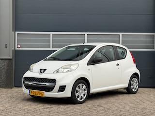 Peugeot 107 1.0-12V XR bj.2010 Stuurbekr|Radio|Nette staat.