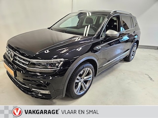 Volkswagen Tiguan 2.0 TSI 4Motion Highline-R line -Leder-Electr trekhaak-3d cockpit-Head up-4 seizoensbanden-adapt Cruise