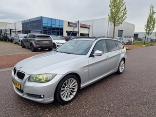 BMW 3-serie Touring 320i Executive AUT PANO NAVI LEDER PSENSOR CRUISE 2 X SLEUTELS