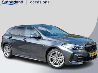 BMW 118i Business Edition Plus 136pk Automaat | M Pakket | Navi | Stoelverwarming | PDC |