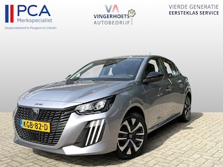 Peugeot 208 1.2 Hybrid 110 e-DCS6 Style * Automaat * * Navighatie & Spotify via Apple Carplay / Android Auto  geheel dtaadloos * Airco * Cruise Control * Parkeersensoren * Vingerhoets; Vierde Generatie Eersteklas Service. Al meer dan 100 jaar een begrip in de Brabantse Kempen.