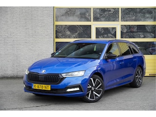 Skoda Octavia Combi 1.0 e-TSI Automaat! Sport Business BJ2021 Lmv 18" | Led V+A | Pdc | Trekhaak | Elek. achterklep | App-Connect | Navi | Virtual cockpit | Dashboard verlichting | Climate control | Cruise control | Sportstoelen/stuur | Zwarte hemel | Extra getint glas