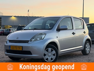 Daihatsu Sirion 2 1.3-16V Comfort/ LM VELGEN/ RIJDT LEKKER