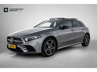 Mercedes-Benz A-klasse 250 e Business Solution AMG Limited VOL! (NL-auto, Goed OnderH, Panorama, SfeerV, Elektrische stoelen, Etc)