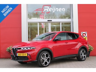 Alfa Romeo Tonale 1.3T PHEV 280pk Edizione Business | HARMAN/KARDON PREMIUM AUDIO | PREMIUM PACK: LEDEREN BEKLEDING/GEVENTILEERDE VOORSTOELEN/4-VOUDIG ELEKTRISCH VERSTELBARE LENDESTEUN VOORSTOELEN | WINTERPACK: STOEL/STUUR VERWARMING | TECHNOLOGY PACK: PARKEERWAARSCHUWING VOOR EN ACHTER/360° CAMERA/AUTOMATISCH INPARKEREN/ AUTONOMOUS DRIVING LEVEL 2: ADAPTIVE CRUISE CONTROL/LANE CENTERING ASSIST/TRAFFIC JAM ASSIST DODEHOEK DETECTIE AUTOMATISCH DIMMENDE BUITENSPIEGELS | DRAADLOZE TELEFOONLADER | FULL LED MATRIX KOPLAMPEN | DUAL STAGE VALVE: ACTIEVE DEMPING | KEYLESS ENTRY/START | 1MM 19'' DIAMOND CUT DARK LICHTMETALEN VELGEN | NAVIGATIE | DRAADLOZE APPLE CARPLAY/ANDROID AUTO | ELEKTRISCH BEDIENBARE ACHTERKLEP |