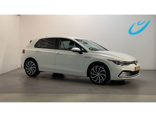 Volkswagen Golf 1.5 TSI Life LED Sfeerverlichting Stoelverwarming Navigatie