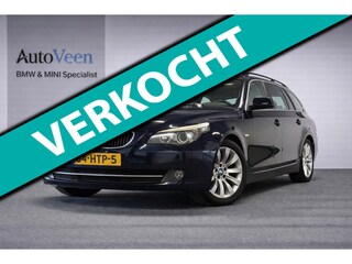 BMW 5-serie Touring 520i Business Line (M-SPORT, LEDER, NAVI, TREKHAAK, XENON)
