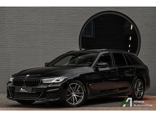 BMW 5-serie Touring 530e High Executive M-sport, BTW, comfortstoelen, panorama dak,