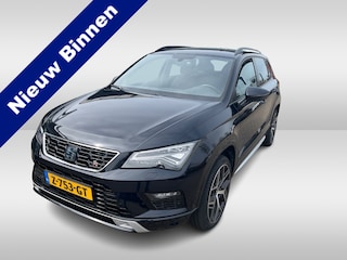 Seat Ateca 1.5 TSI DSG FR Business Intense / Dodehoek detectie / Achteruitrij camera / Stoel verwarming / BEATS audio / 19'' LMV