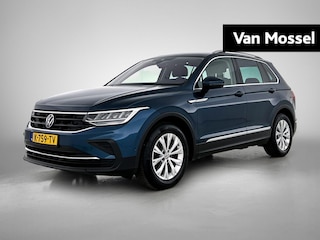 Volkswagen Tiguan 1.5 TSI Life Business 150 PK | Apple Carplay | Achteruitrijcamera | Panoramadak | Trekhaak | Digital Cockpit Pro | Stuurwielverwarming | Navigatie | Stoelverwarming | Ergo-Active Voorstoelen | Massage Functie | LED Verlichting | Keyless |