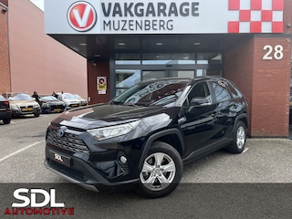 Toyota RAV4 2.5 Hybrid Business Plus // TREKHAAK // ADAPT. CRUISE // ELEK. ACHTERKLEP + STOEL // LEDER // STUUR+STOELVERWARMING // CAMERA //