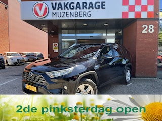 Toyota RAV4 2.5 Hybrid Business Plus // TREKHAAK // ADAPT. CRUISE // ELEK. ACHTERKLEP + STOEL // LEDER // STUUR+STOELVERWARMING // CAMERA //