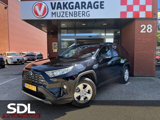 Toyota RAV4 2.5 Hybrid Business Plus // TREKHAAK // ADAPT. CRUISE // ELEK. ACHTERKLEP + STOEL // LEDER // STUUR+STOELVERWARMING // CAMERA //