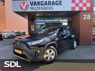 Toyota RAV4 2.5 Hybrid Business Plus // TREKHAAK // ADAPT. CRUISE // ELEK. ACHTERKLEP + STOEL // LEDER // STUUR+STOELVERWARMING // CAMERA //